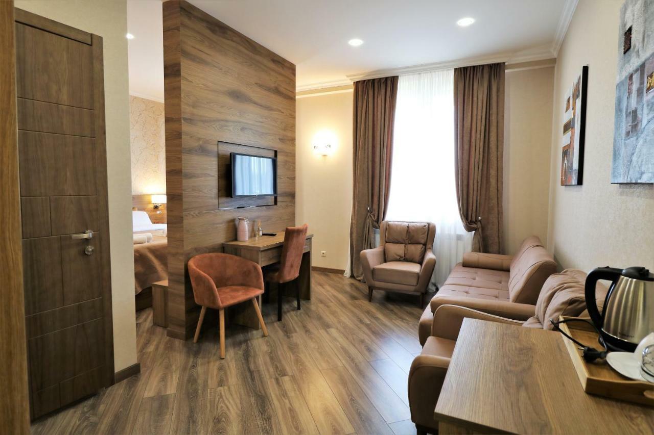 Luxury Aparthotel 5Rooms In Tbilisi Center Buitenkant foto
