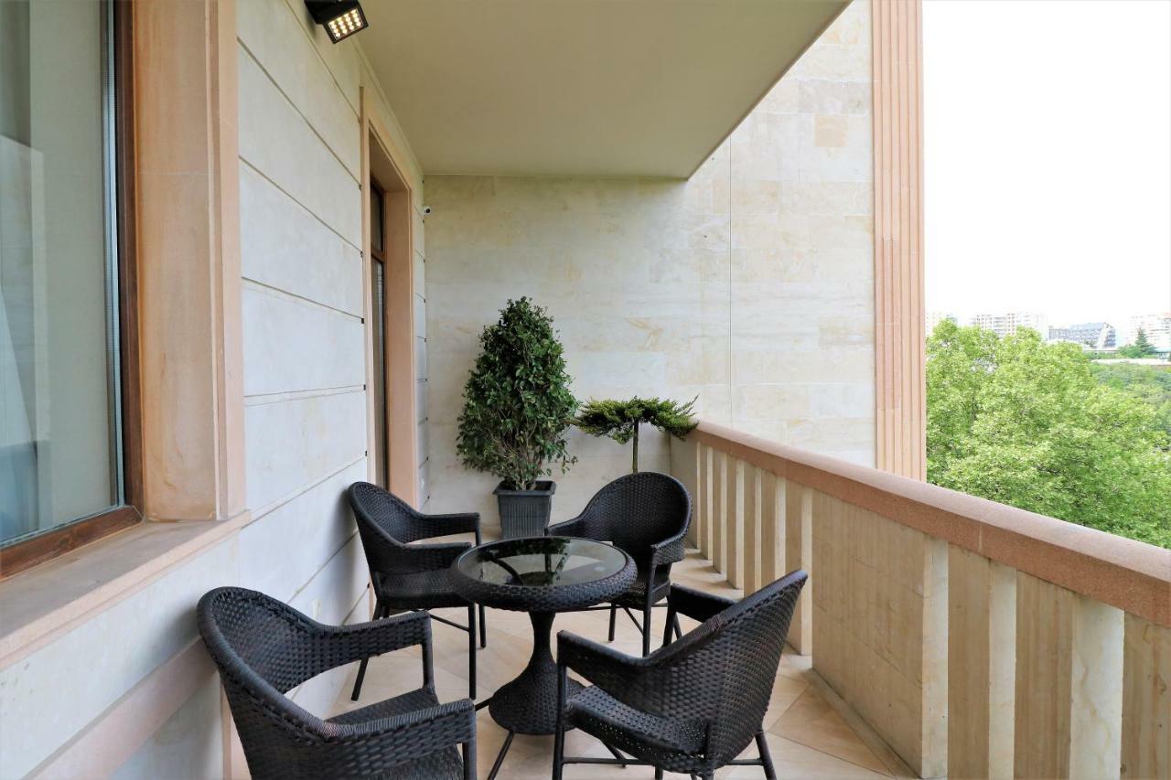 Luxury Aparthotel 5Rooms In Tbilisi Center Buitenkant foto